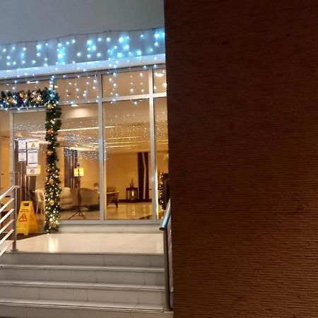 Johnstay Manila Dış mekan fotoğraf
